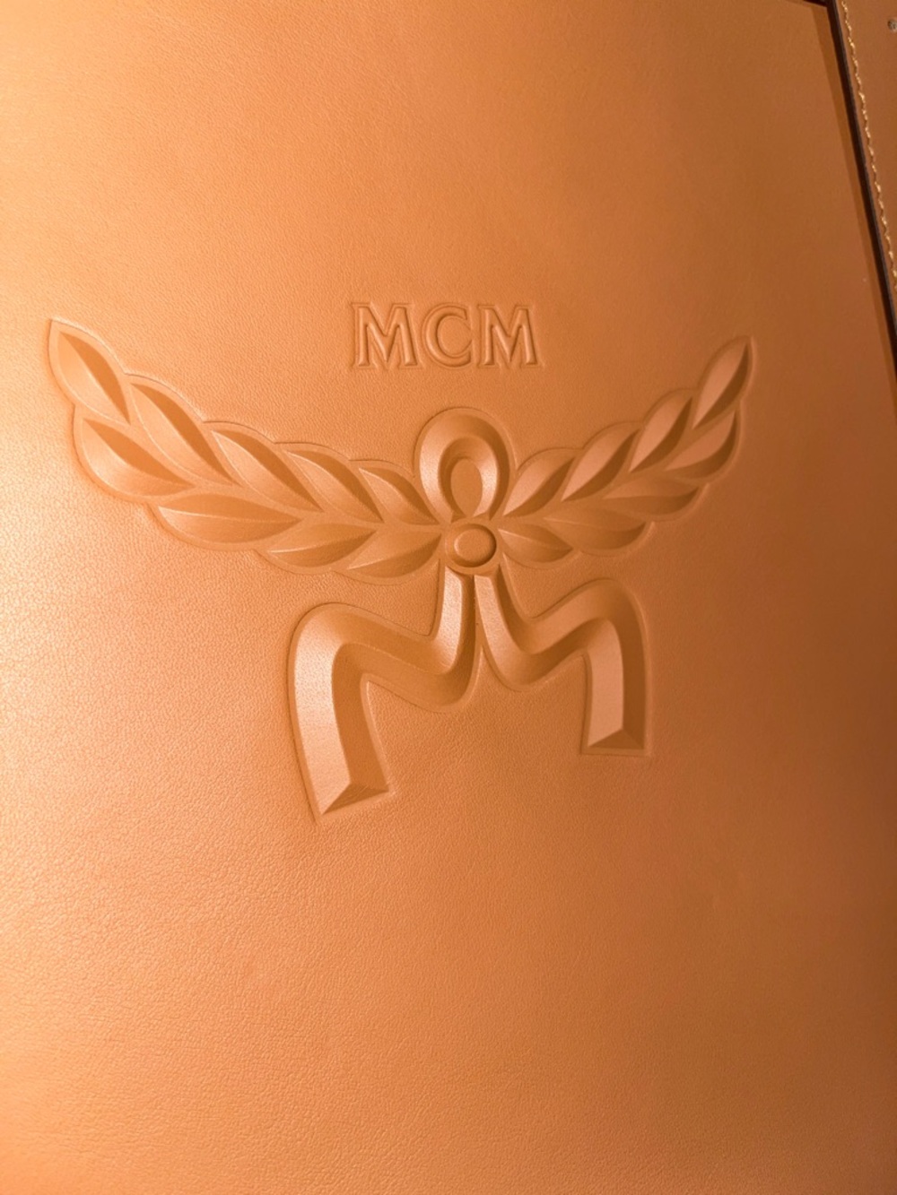 MCM Himmel Tote in Spanish Nappa Leather NWT full inclusion - see last picture - Picture 9 of 14